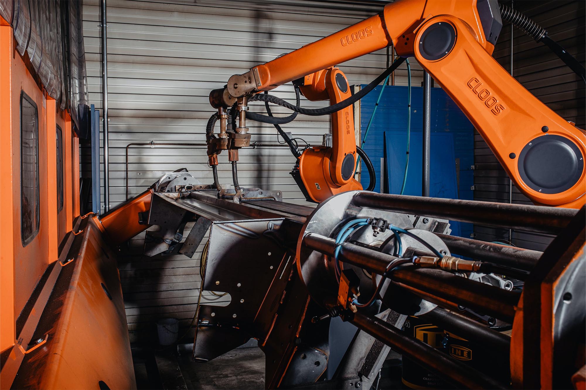 09-schweissen_0005_Cloos 5m Doppelroboter Schweißtechnik